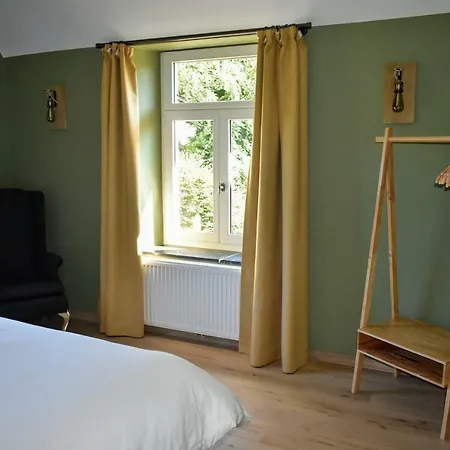 In Ardennes - La Maison Aux Moineaux - Fays-famenne Сойе