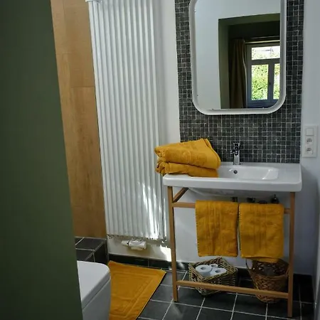 In Ardennes - La Maison Aux Moineaux - Fays-famenne Сойе